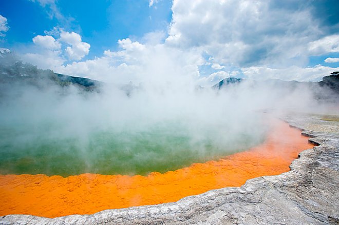 В вулканических водоёмах много золота