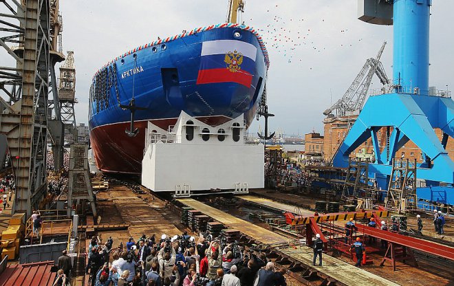 Спуск на воду атомного ледокола Арктика