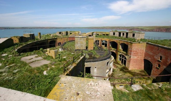 Остров-крепость Rock-Fort