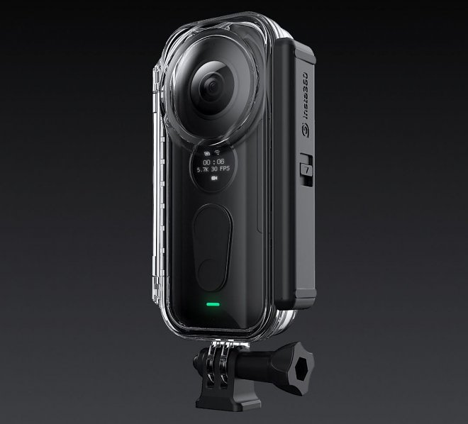 Insta360