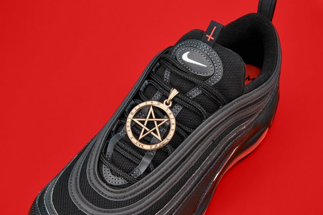 Кроссовки Satan Shoes