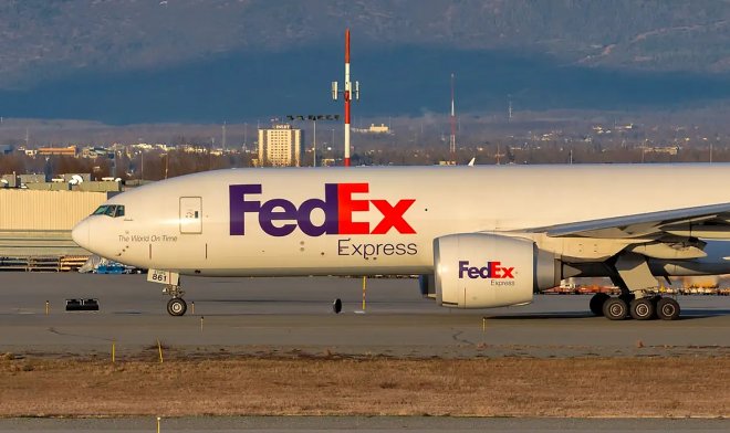 Самолет FedEx