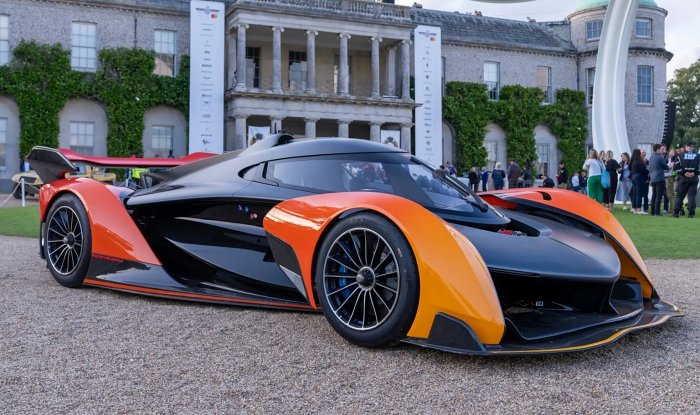 McLaren Solus GT